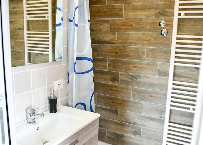 Francesca Oda ve Kahvaltı *