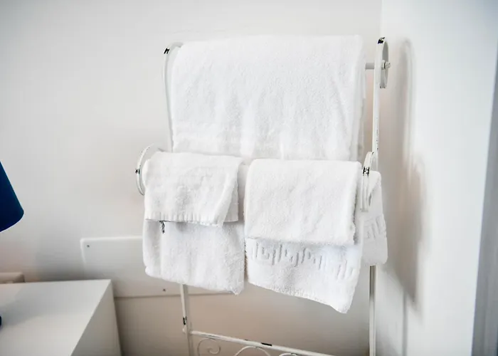 Francesca לינה וארוחת בוקר אנה